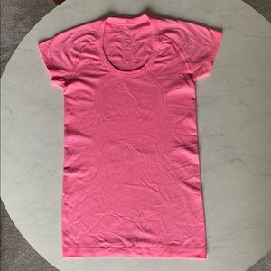 Lululemon Swiftly Tech Short Sleeve Shirt Size 6